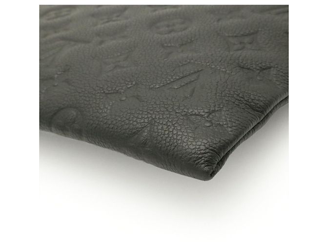 Clutch in pelle Louis Vuitton Monogram Empreinte Nero - vista 3
