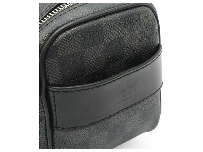 Pochette da viaggio Louis Vuitton Damier Graphite Nero - vista 4