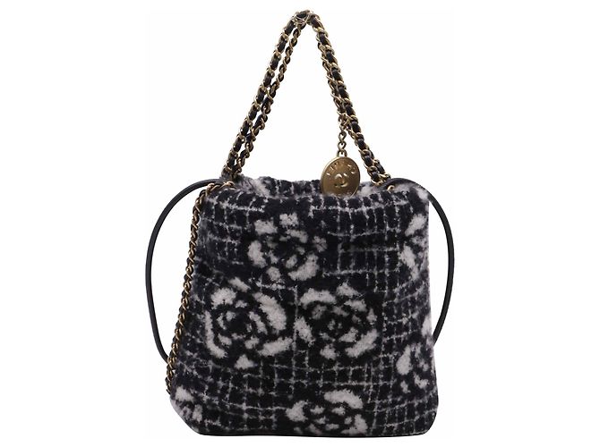 Timeless Borsa Chanel 22 trapuntata Camellia in cashmere nero - vista 4