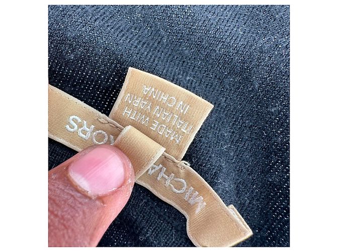 Michael Kors Sweatshirt mit V-Ausschnitt aus schwarzem Kaschmir - Ansicht 5