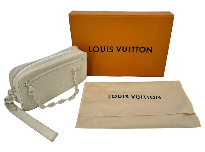 Clutch Louis Vuitton Monogram Pochette Volga in pelle bianca Bianco - vista 14