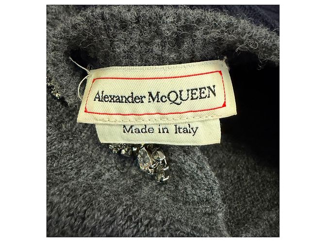 Alexander McQueen Strickbluse mit Puffärmeln aus schwarzer Wolle - Ansicht 9