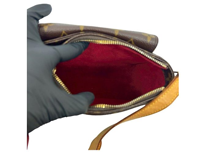Mini borsa a tracolla Louis Vuitton Viva Cite Monogram Marrone - vista 9