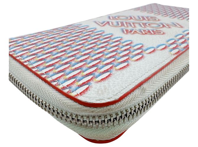 Louis Vuitton Zippy Wallet in Damier Canvas White Red Damier ebene - view 3