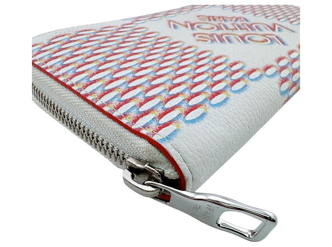 Louis Vuitton Zippy Wallet in Damier Canvas White Red Damier ebene - view 5