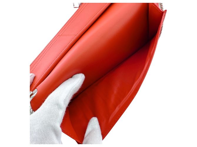 Louis Vuitton Zippy Wallet in Damier Canvas White Red Damier ebene - view 9