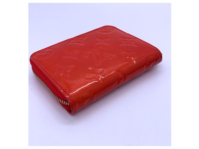 Cartera Louis Vuitton Roja con Cremallera Bordado Floral - vista 5