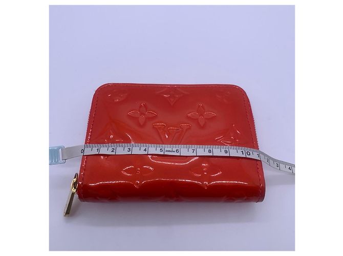 Cartera Louis Vuitton Roja con Cremallera Bordado Floral - vista 6