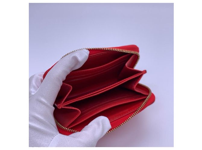 Cartera Louis Vuitton Roja con Cremallera Bordado Floral - vista 7