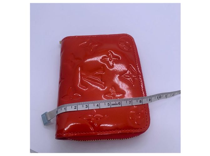 Cartera Louis Vuitton Roja con Cremallera Bordado Floral - vista 8