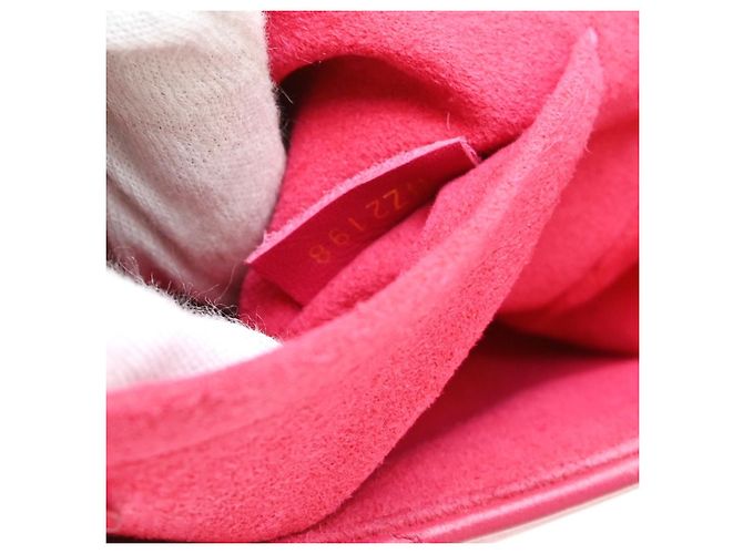 Louis Vuitton New Wave em couro acolchoado MM Rosa - vista 5