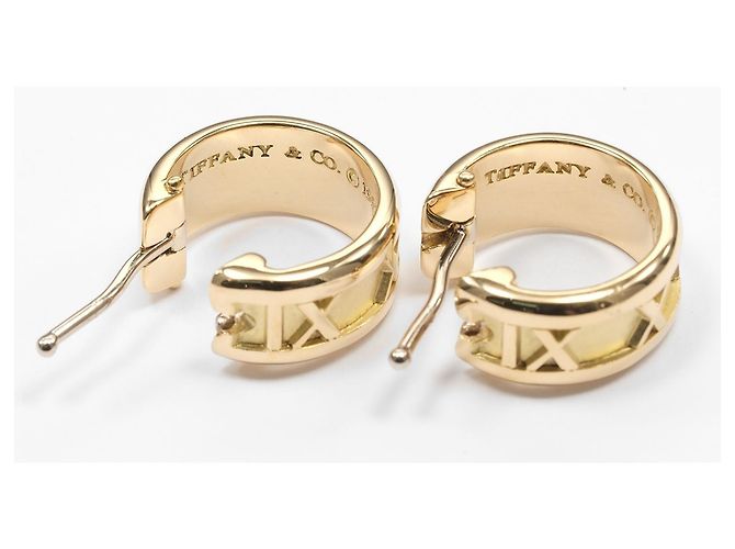 Orecchini a cerchio Atlas di Tiffany & Co. in oro giallo 18K - vista 4
