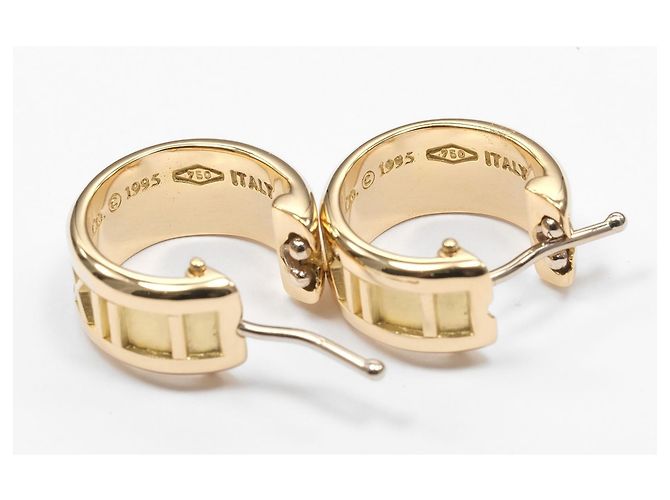 Orecchini a cerchio Atlas di Tiffany & Co. in oro giallo 18K - vista 5