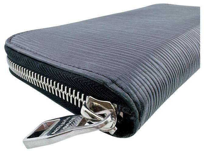 Louis Vuitton Epi Leather Long Wallet Black - view 5