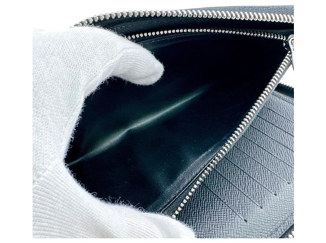 Louis Vuitton Epi Leather Long Wallet Black - view 8