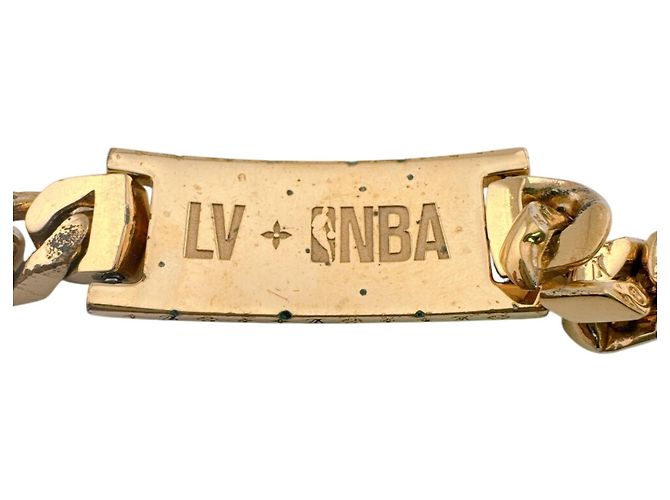 Bracciale Charm Louis Vuitton LVXNBA in oro D'oro - vista 9