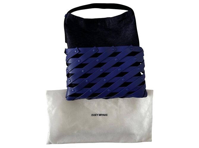 Bolso Issey Miyake Spiral Grid 38 - Ultra Violet Azul Morado oscuro - vista 12