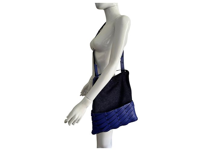 Bolso Issey Miyake Spiral Grid 38 - Ultra Violet Azul Morado oscuro - vista 9
