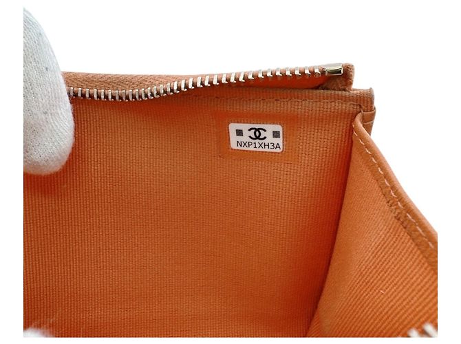 CHANEL Fragment Case Matelassé Wallet Orange - view 10