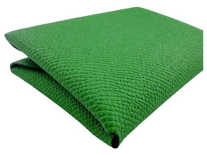 Hermès Cartera para tarjetas Hermes Calvi Duo en verde - vista 3