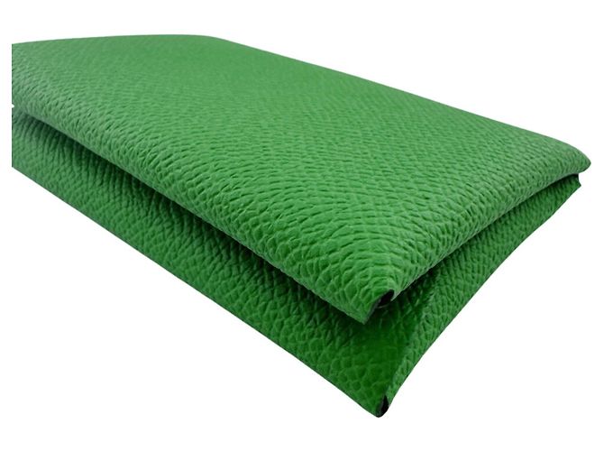 Hermès Cartera para tarjetas Hermes Calvi Duo en verde - vista 4