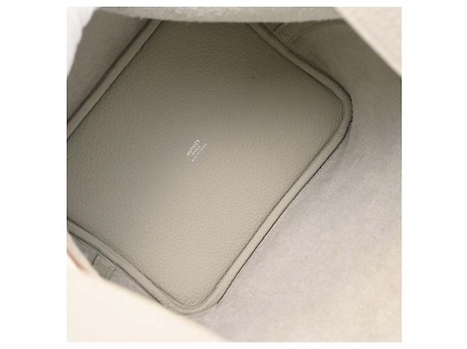 Hermès Hermes Picotin Lock Clemence PM Beige - view 3