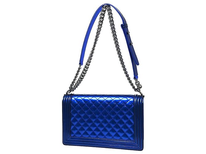 Chanel Boy Flap Trapuntato Vernice New Medium Blu - vista 2