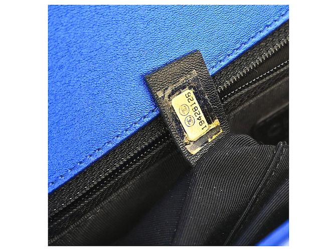 Chanel Boy Flap Trapuntato Vernice New Medium Blu - vista 5