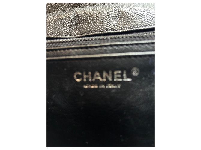 Timeless Borsa Chanel Classic Flap in pelle caviar nera JUMBO Nero - vista 11