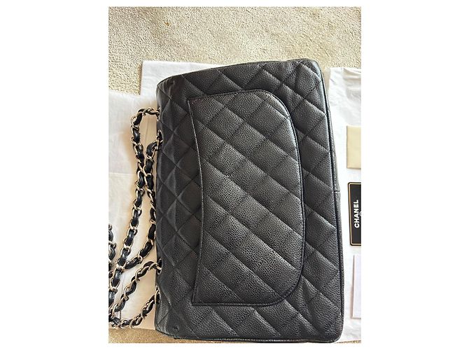 Timeless Borsa Chanel Classic Flap in pelle caviar nera JUMBO Nero - vista 6