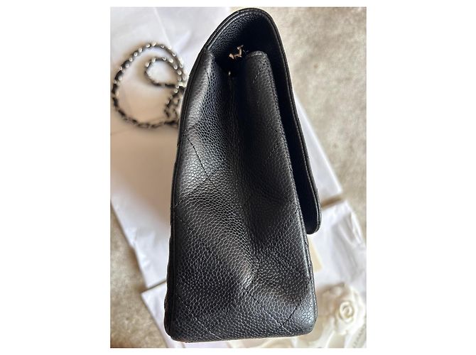 Timeless Borsa Chanel Classic Flap in pelle caviar nera JUMBO Nero - vista 8