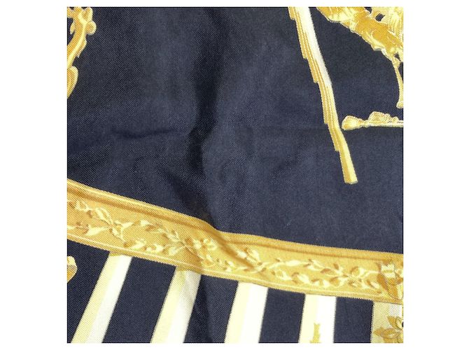 Silk In Hermès Sciarpa Carré 90 Hermes Sea and Cavalry Nero - vista 10