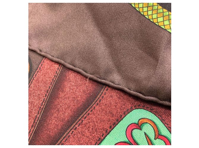 Hermès Foulard Hermes Carre 90 Festival Marrone - vista 8