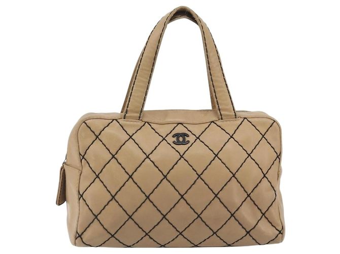 Bolsa CHANEL Wild Stitch em couro Perfo Bege Ouro CC Auth mr2706 Dourado - vista 2