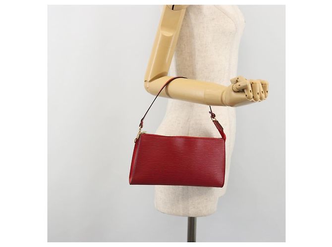 LOUIS VUITTON Epi Pochette Accessoires Pochette Rossa M52947 LV Auth am12093V Rosso - vista 22