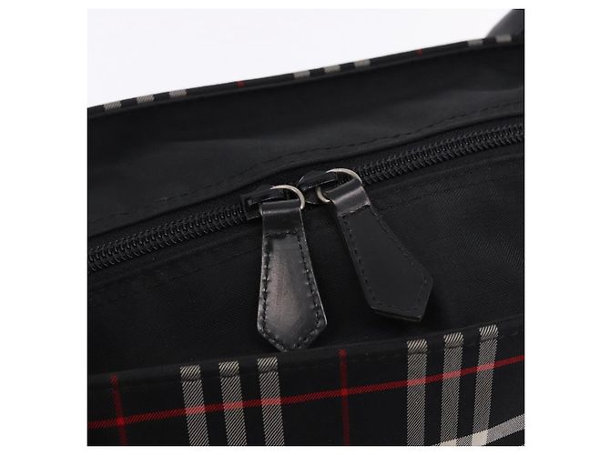 Borsa Tote Burberrys Nova Check Blue Label in nylon nero e argento Auth kk690A - vista 15