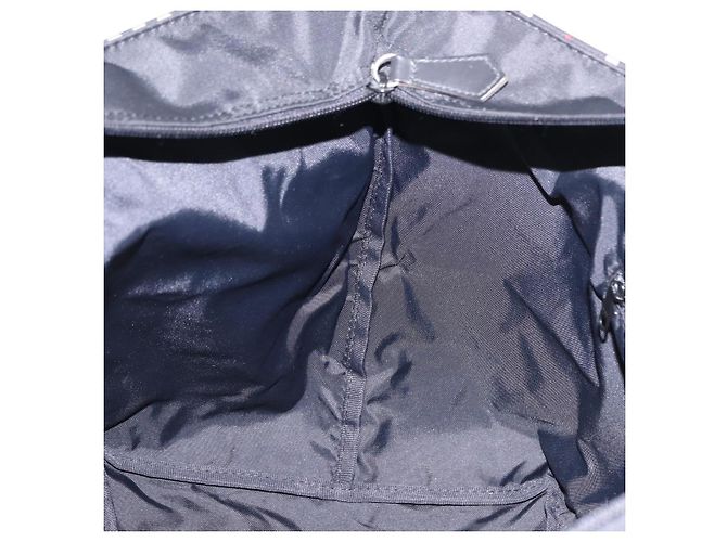Borsa Tote Burberrys Nova Check Blue Label in nylon nero e argento Auth kk690A - vista 17