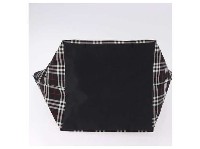Borsa Tote Burberrys Nova Check Blue Label in nylon nero e argento Auth kk690A - vista 9