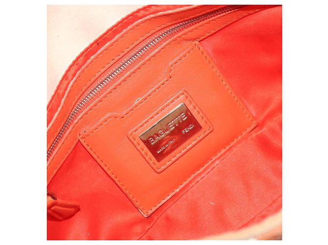 Borsa a Spalla FENDI Mamma Baguette in Tela e Sequins Arancione Argento Auth 187605SM - vista 19