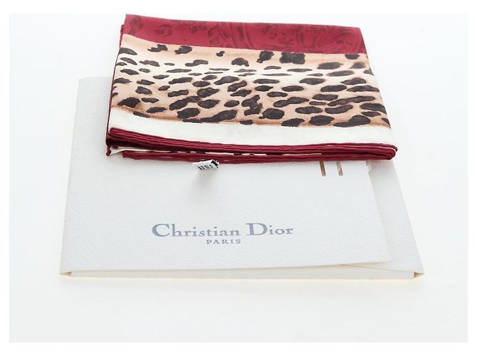Sciarpa in seta Christian Dior stampa leopardata Bordeaux Auth am12187M Bordò - vista 15