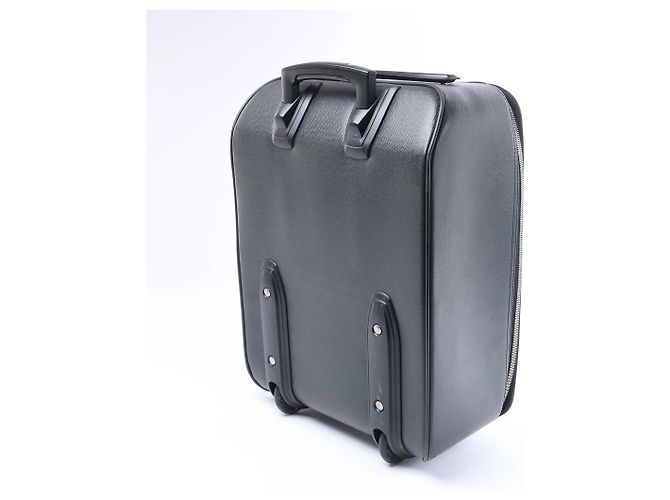 Borsa da viaggio Louis Vuitton Pegase 45 in pelle Taiga verde M23302 Nero - vista 4