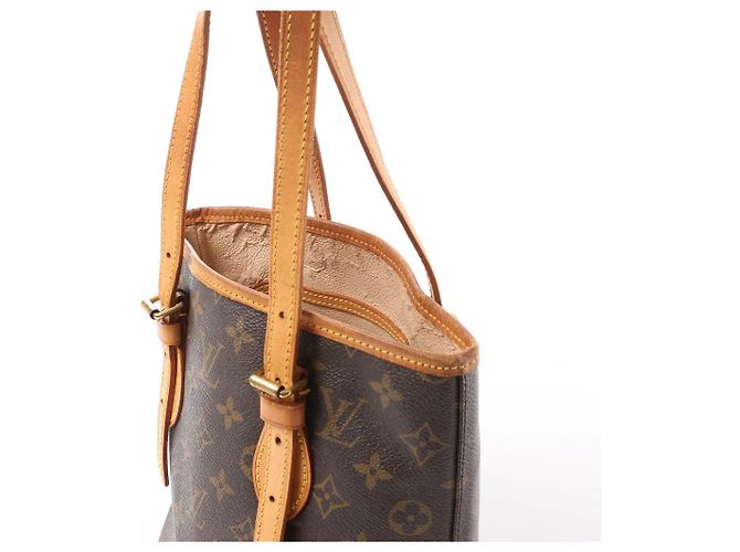 Borsa a tracolla Louis Vuitton Bucket PM Monogram Canvas Marrone M42238 Beige - vista 3