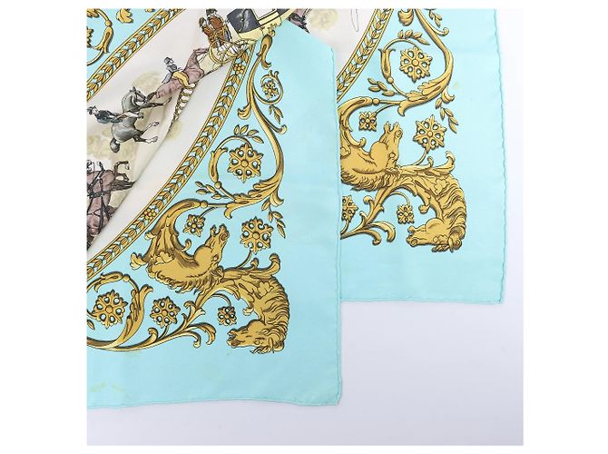 Carré 90 Hermès "LA PROMENADE DE LONGCHAMPS" Fazzoletto di seta Blu - vista 2