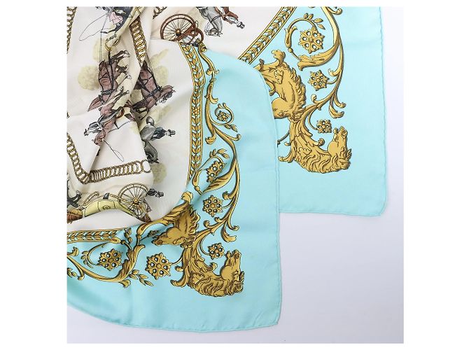 Carré 90 Hermès "LA PROMENADE DE LONGCHAMPS" Fazzoletto di seta Blu - vista 3