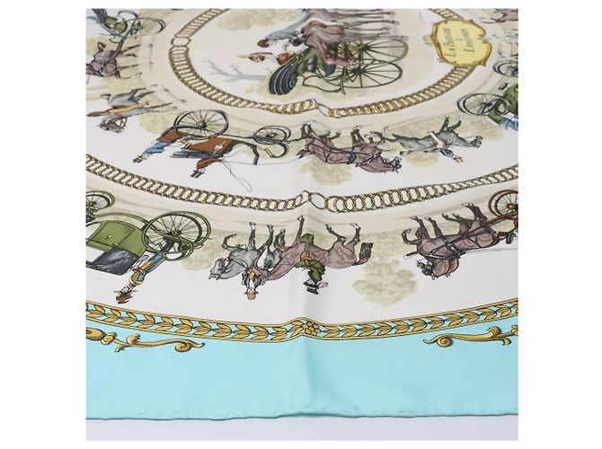 Carré 90 Hermès "LA PROMENADE DE LONGCHAMPS" Fazzoletto di seta Blu - vista 7