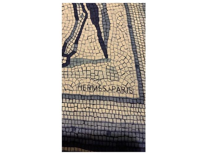 Hermès Carré in seta motivo Mosaico Bianco Rosso Blu Beige Verde - vista 9