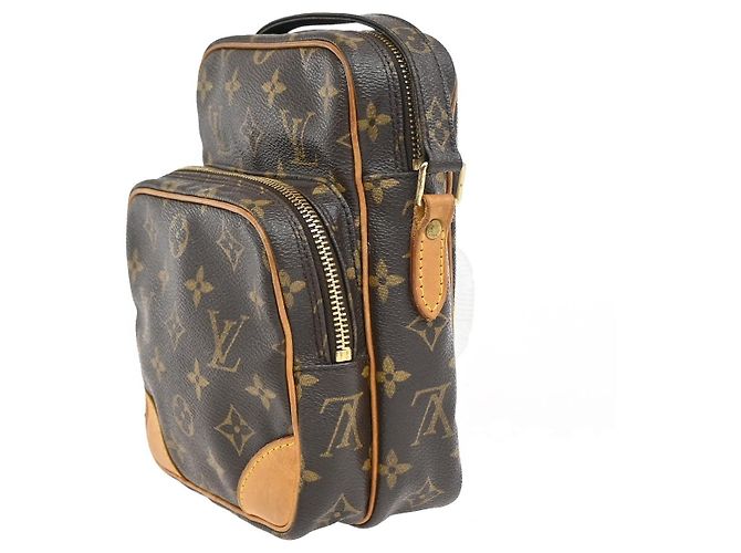 Louis Vuitton Amazone Monogram PM Marrone - vista 3