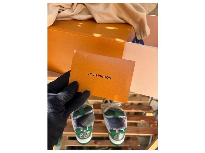 Sneakers Louis Vuitton Skate Verde e Bianco - vista 16