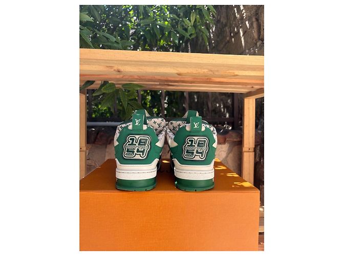Sneakers Louis Vuitton Skate Verde e Bianco - vista 4