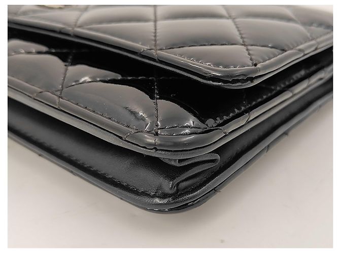 Chanel Wallet on Chain gestepptes Lackleder medium Schwarz - Ansicht 7